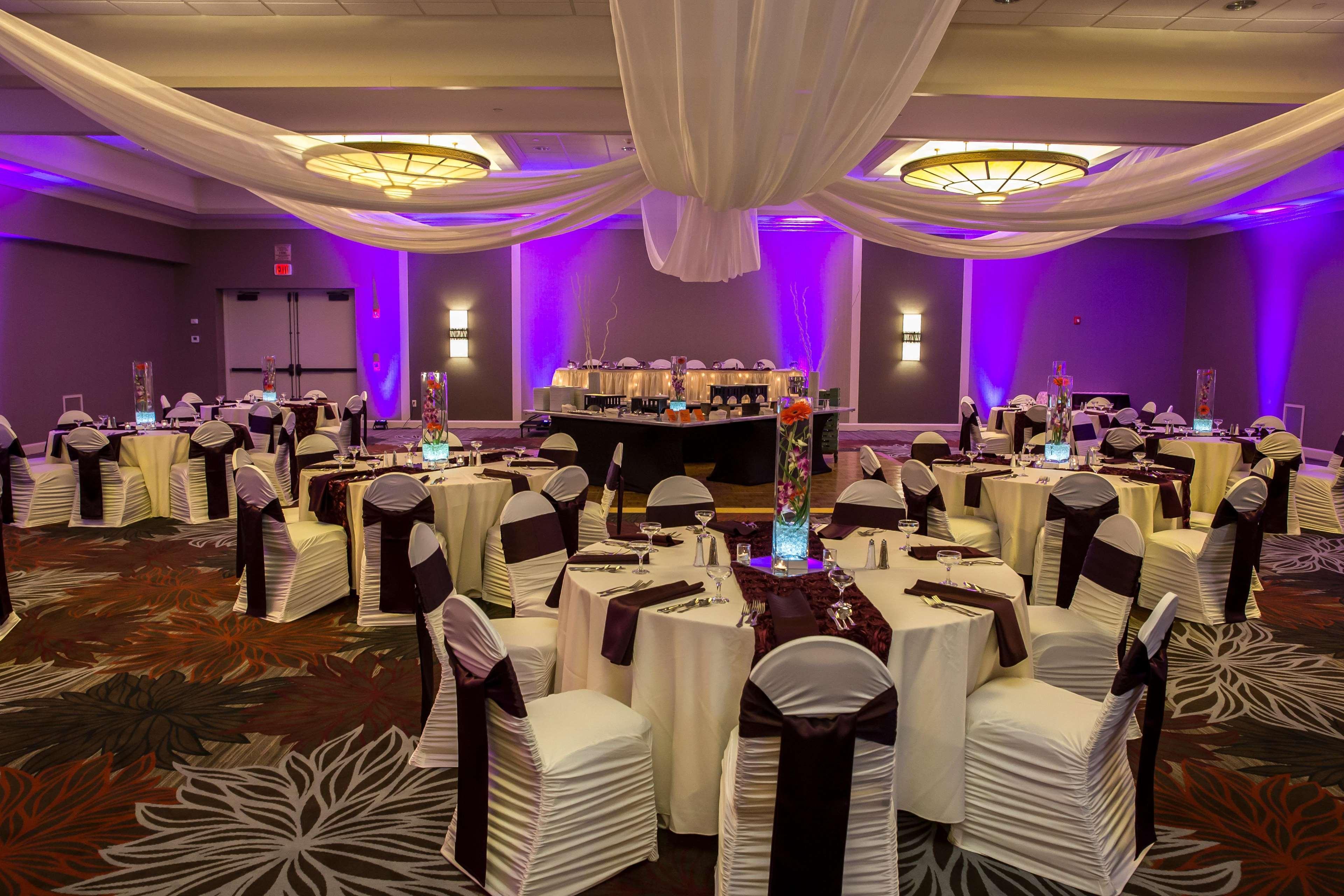 Crafton Doubletree By Hilton Pittsburgh-Green Tree מראה חיצוני תמונה