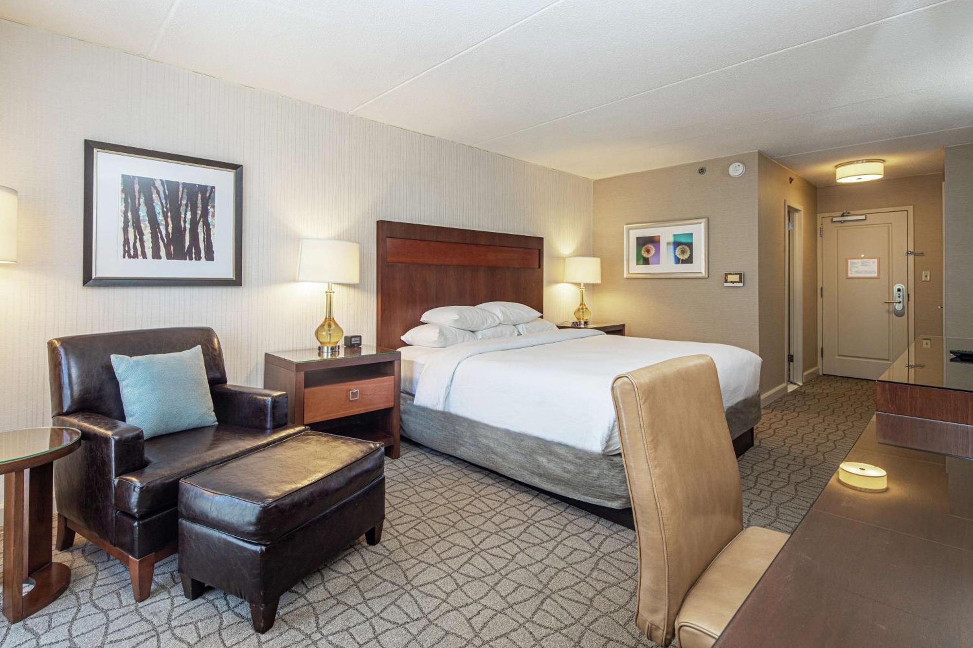 Crafton Doubletree By Hilton Pittsburgh-Green Tree מראה חיצוני תמונה