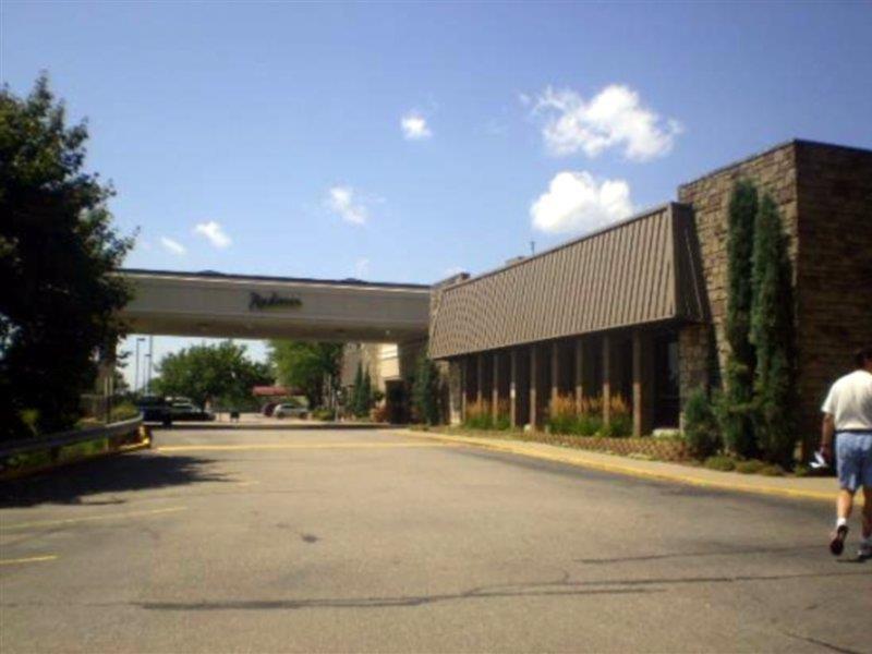 Crafton Doubletree By Hilton Pittsburgh-Green Tree מראה חיצוני תמונה