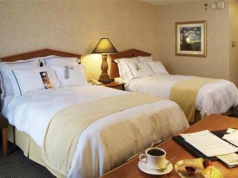 Crafton Doubletree By Hilton Pittsburgh-Green Tree חדר תמונה